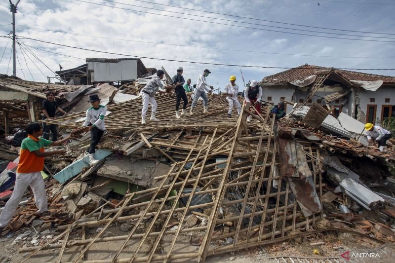 Kenali Karakter dan Risiko Gempa Jakarta dan Sekitarnya | KF Map – Digital Map for Property and Infrastructure in Indonesia